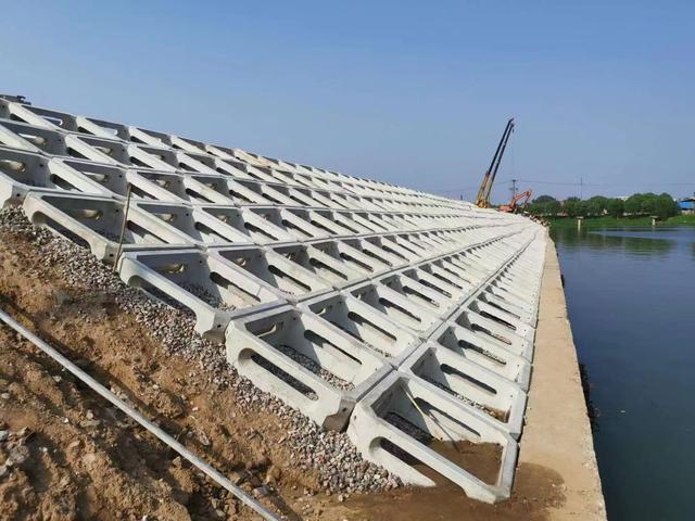 河道生態(tài)框