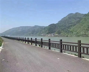 南寧仿藤護(hù)欄是怎么做出來的?