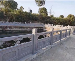 一般在什么地方會(huì)用到水泥仿木護(hù)欄